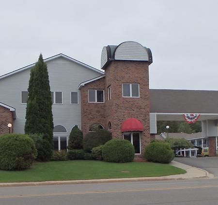 Americas Best Value Inn Saint Ignace Bagian luar foto