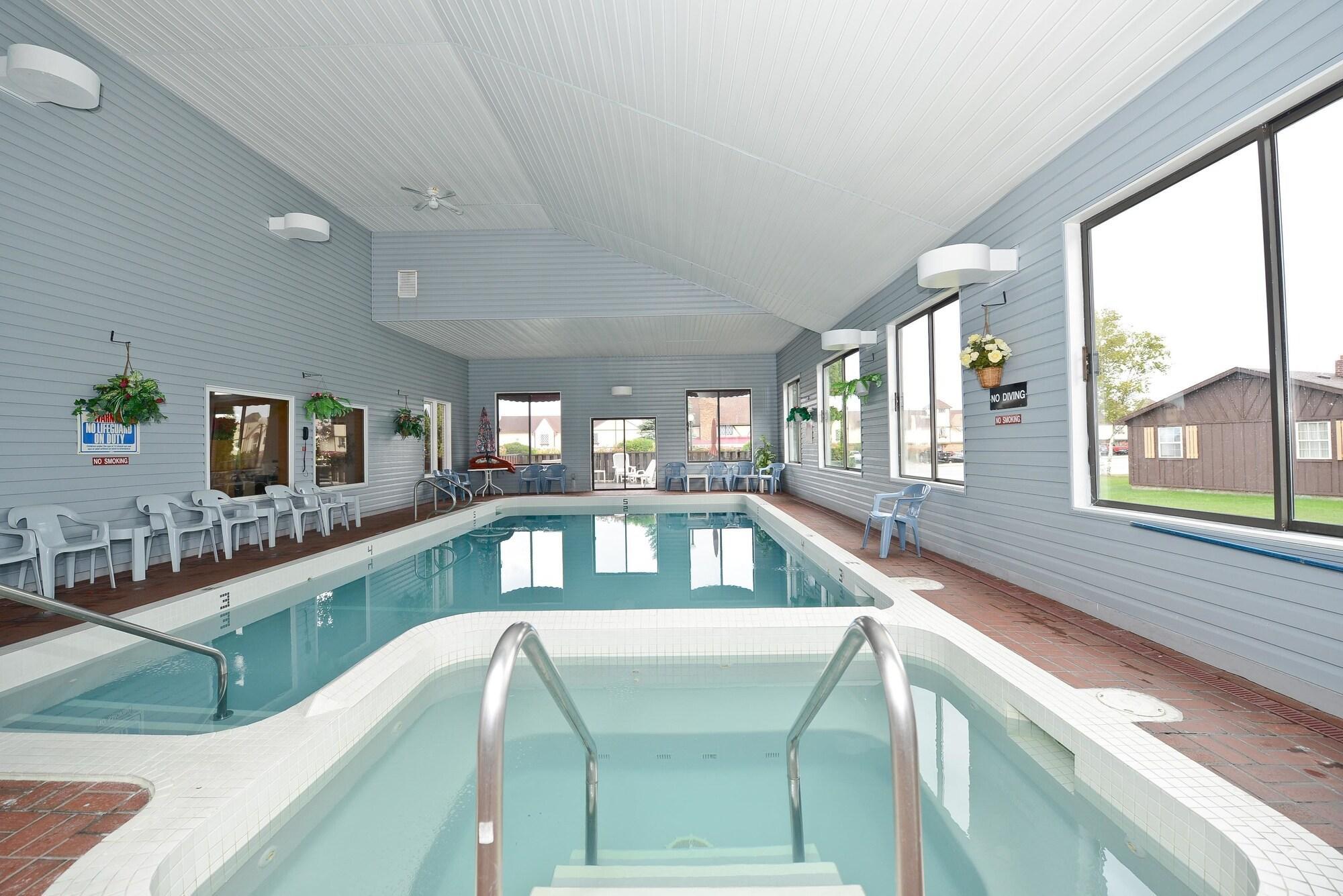 Americas Best Value Inn Saint Ignace Fasilitas foto